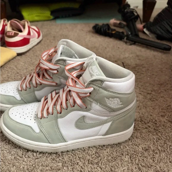 Nike Women's Sneakers - Mint Green and White - Picture 4 of 5